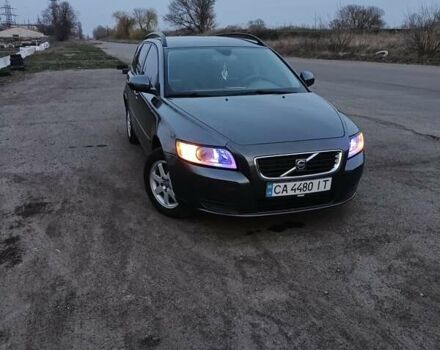 Серый Вольво В50, объемом двигателя 1.6 л и пробегом 305 тыс. км за 7150 $, фото 9 на Automoto.ua