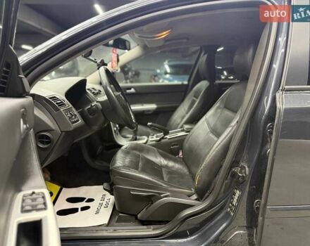 Серый Вольво В50, объемом двигателя 1.6 л и пробегом 252 тыс. км за 7200 $, фото 7 на Automoto.ua