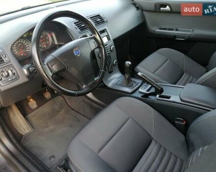 Серый Вольво В50, объемом двигателя 1.6 л и пробегом 199 тыс. км за 8299 $, фото 20 на Automoto.ua