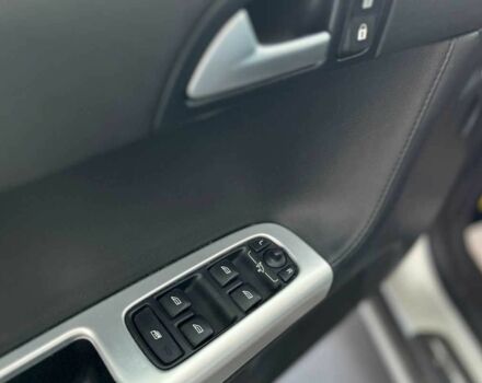 Серый Вольво В50, объемом двигателя 1.6 л и пробегом 324 тыс. км за 8000 $, фото 11 на Automoto.ua