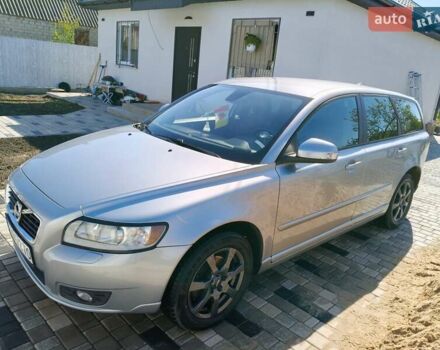 Серый Вольво В50, объемом двигателя 1.56 л и пробегом 260 тыс. км за 8800 $, фото 9 на Automoto.ua