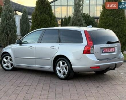 Серый Вольво В50, объемом двигателя 1.6 л и пробегом 229 тыс. км за 7950 $, фото 28 на Automoto.ua