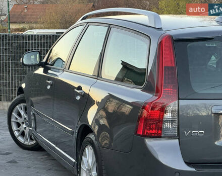 Серый Вольво В50, объемом двигателя 1.6 л и пробегом 218 тыс. км за 8500 $, фото 48 на Automoto.ua
