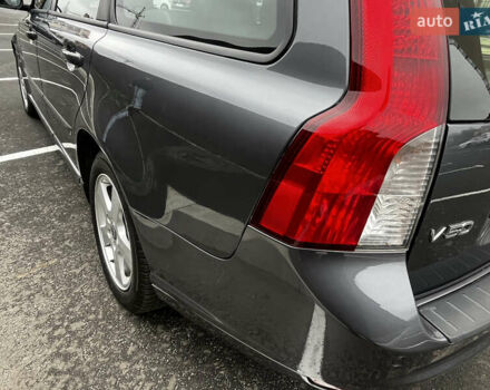 Серый Вольво В50, объемом двигателя 2 л и пробегом 205 тыс. км за 9200 $, фото 7 на Automoto.ua