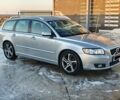 Серый Вольво В50, объемом двигателя 1.6 л и пробегом 127 тыс. км за 8700 $, фото 1 на Automoto.ua