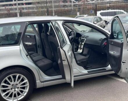 Серый Вольво В50, объемом двигателя 2 л и пробегом 258 тыс. км за 10200 $, фото 17 на Automoto.ua