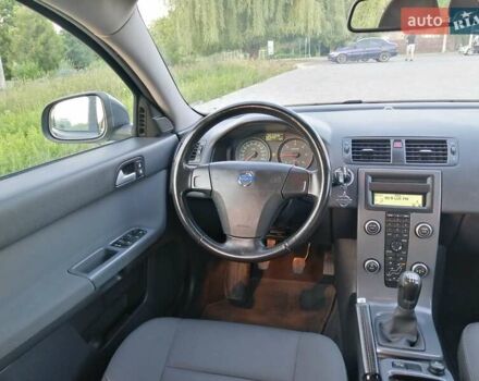 Серый Вольво В50, объемом двигателя 1.6 л и пробегом 199 тыс. км за 8299 $, фото 43 на Automoto.ua