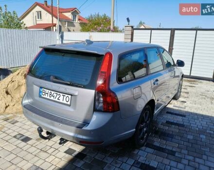 Серый Вольво В50, объемом двигателя 1.56 л и пробегом 260 тыс. км за 8800 $, фото 5 на Automoto.ua