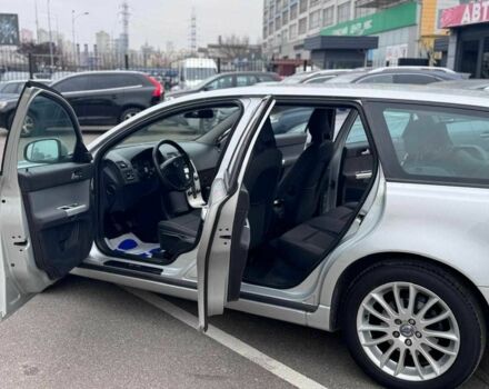 Серый Вольво В50, объемом двигателя 2 л и пробегом 258 тыс. км за 10200 $, фото 14 на Automoto.ua