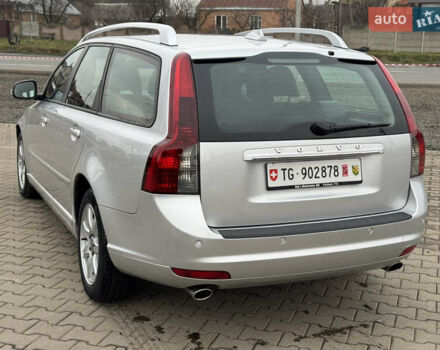 Серый Вольво В50, объемом двигателя 2 л и пробегом 225 тыс. км за 9999 $, фото 22 на Automoto.ua