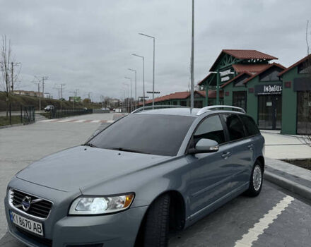 Сірий Вольво V50, об'ємом двигуна 1.56 л та пробігом 236 тис. км за 7300 $, фото 1 на Automoto.ua