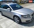 Серый Вольво В50, объемом двигателя 1.56 л и пробегом 250 тыс. км за 7200 $, фото 4 на Automoto.ua