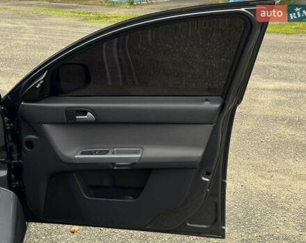 Серый Вольво В50, объемом двигателя 1.6 л и пробегом 240 тыс. км за 7999 $, фото 69 на Automoto.ua