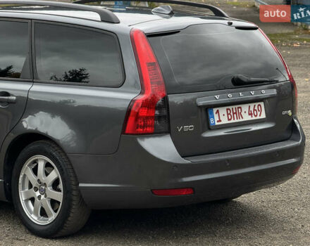 Серый Вольво В50, объемом двигателя 1.6 л и пробегом 240 тыс. км за 7999 $, фото 35 на Automoto.ua