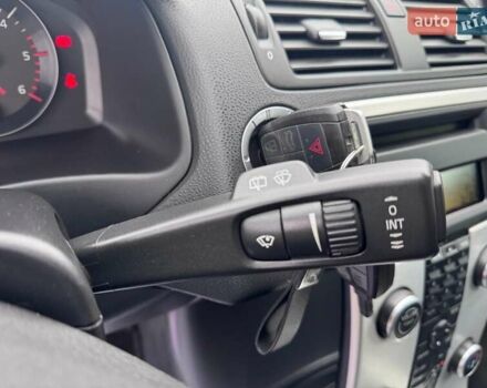 Серый Вольво В50, объемом двигателя 2 л и пробегом 258 тыс. км за 10200 $, фото 43 на Automoto.ua