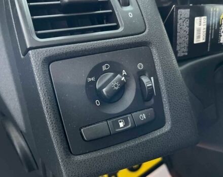 Серый Вольво В50, объемом двигателя 1.6 л и пробегом 324 тыс. км за 8000 $, фото 13 на Automoto.ua