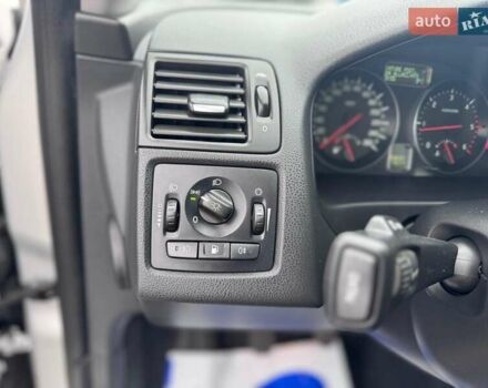 Серый Вольво В50, объемом двигателя 2 л и пробегом 258 тыс. км за 10200 $, фото 45 на Automoto.ua