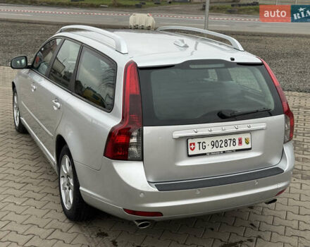 Серый Вольво В50, объемом двигателя 2 л и пробегом 225 тыс. км за 9999 $, фото 24 на Automoto.ua