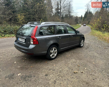Сірий Вольво V50, об'ємом двигуна 1.6 л та пробігом 316 тис. км за 7800 $, фото 4 на Automoto.ua