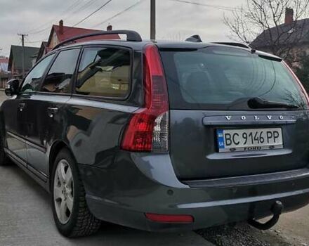 Серый Вольво В50, объемом двигателя 1.6 л и пробегом 253 тыс. км за 8200 $, фото 3 на Automoto.ua