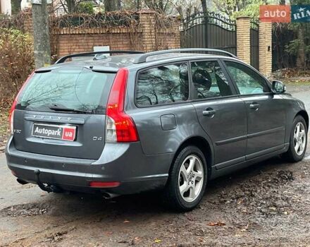 Серый Вольво В50, объемом двигателя 2 л и пробегом 240 тыс. км за 9690 $, фото 10 на Automoto.ua