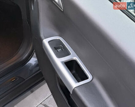 Серый Вольво В50, объемом двигателя 1.6 л и пробегом 218 тыс. км за 8500 $, фото 73 на Automoto.ua