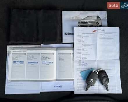 Серый Вольво В50, объемом двигателя 1.6 л и пробегом 229 тыс. км за 7950 $, фото 128 на Automoto.ua