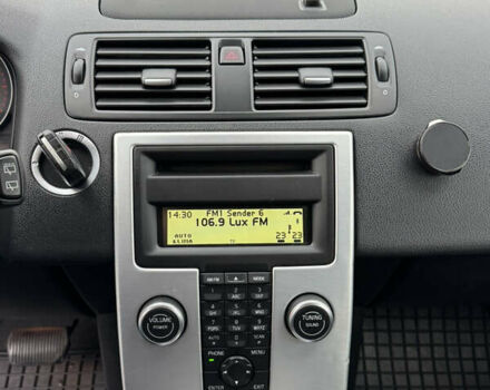 Серый Вольво В50, объемом двигателя 2 л и пробегом 225 тыс. км за 9999 $, фото 37 на Automoto.ua