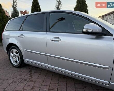 Серый Вольво В50, объемом двигателя 1.6 л и пробегом 229 тыс. км за 7950 $, фото 13 на Automoto.ua