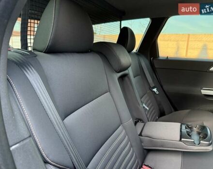 Серый Вольво В50, объемом двигателя 1.6 л и пробегом 229 тыс. км за 7950 $, фото 116 на Automoto.ua