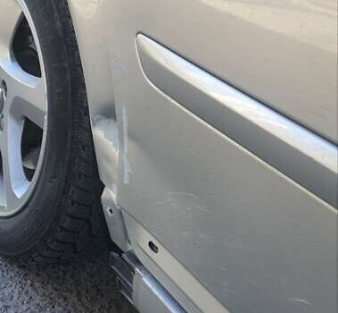 Серый Вольво В50, объемом двигателя 1.56 л и пробегом 282 тыс. км за 6500 $, фото 34 на Automoto.ua