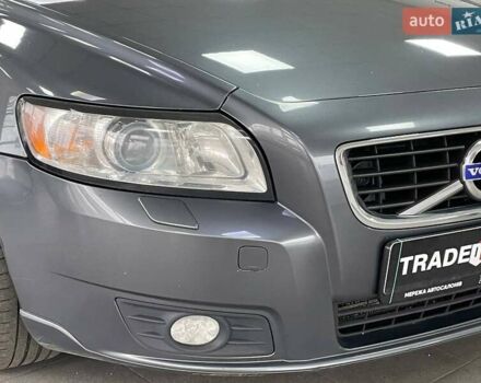 Серый Вольво В50, объемом двигателя 1.56 л и пробегом 227 тыс. км за 6690 $, фото 2 на Automoto.ua