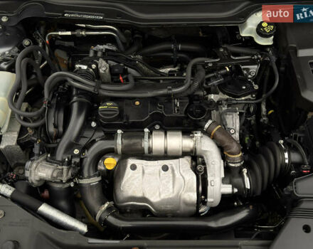 Серый Вольво В50, объемом двигателя 1.6 л и пробегом 240 тыс. км за 7999 $, фото 88 на Automoto.ua