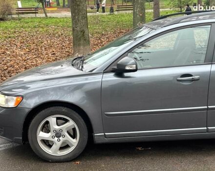 Сірий Вольво V50, об'ємом двигуна 2 л та пробігом 240 тис. км за 9690 $, фото 5 на Automoto.ua