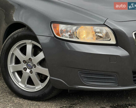 Серый Вольво В50, объемом двигателя 1.6 л и пробегом 240 тыс. км за 7999 $, фото 17 на Automoto.ua