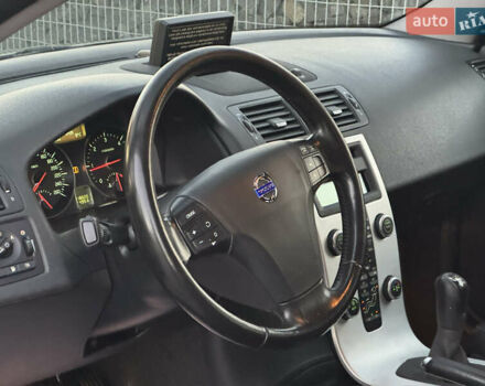 Серый Вольво В50, объемом двигателя 1.6 л и пробегом 218 тыс. км за 8500 $, фото 105 на Automoto.ua