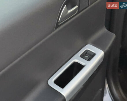 Серый Вольво В50, объемом двигателя 1.6 л и пробегом 218 тыс. км за 8500 $, фото 111 на Automoto.ua