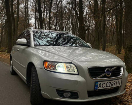 Серый Вольво В50, объемом двигателя 1.6 л и пробегом 260 тыс. км за 8500 $, фото 19 на Automoto.ua