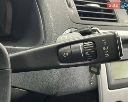 Серый Вольво В50, объемом двигателя 1.56 л и пробегом 227 тыс. км за 6690 $, фото 29 на Automoto.ua