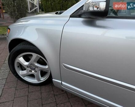 Серый Вольво В50, объемом двигателя 1.6 л и пробегом 229 тыс. км за 7950 $, фото 35 на Automoto.ua