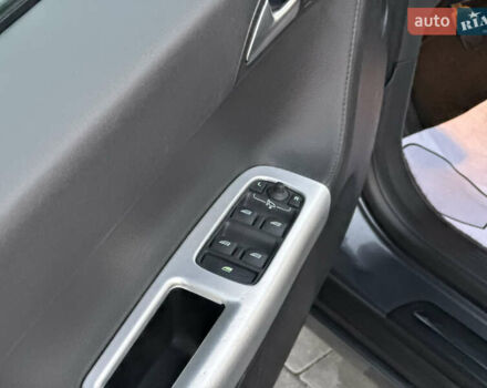 Серый Вольво В50, объемом двигателя 1.6 л и пробегом 218 тыс. км за 8500 $, фото 99 на Automoto.ua