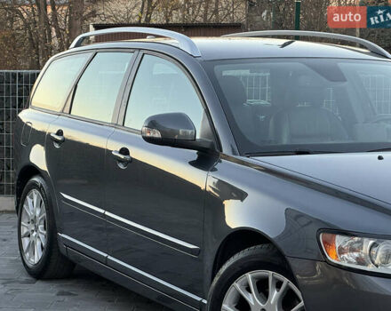 Серый Вольво В50, объемом двигателя 1.6 л и пробегом 218 тыс. км за 8500 $, фото 32 на Automoto.ua