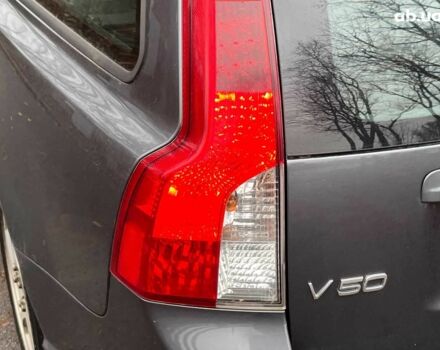 Сірий Вольво V50, об'ємом двигуна 2 л та пробігом 240 тис. км за 9690 $, фото 11 на Automoto.ua