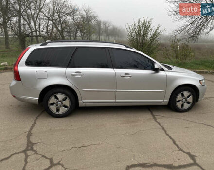 Серый Вольво В50, объемом двигателя 1.56 л и пробегом 220 тыс. км за 6800 $, фото 12 на Automoto.ua