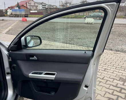 Серый Вольво В50, объемом двигателя 2 л и пробегом 225 тыс. км за 9999 $, фото 40 на Automoto.ua