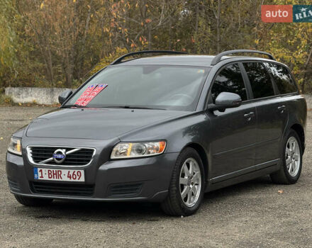 Серый Вольво В50, объемом двигателя 1.6 л и пробегом 240 тыс. км за 7999 $, фото 26 на Automoto.ua