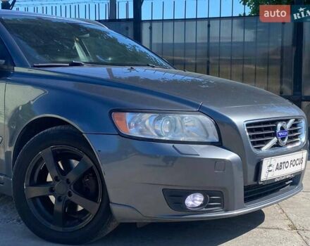 Серый Вольво В50, объемом двигателя 1.56 л и пробегом 224 тыс. км за 6990 $, фото 3 на Automoto.ua