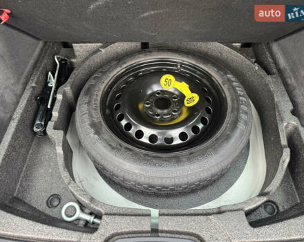 Серый Вольво В50, объемом двигателя 2 л и пробегом 225 тыс. км за 9999 $, фото 48 на Automoto.ua