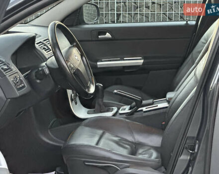 Серый Вольво В50, объемом двигателя 1.6 л и пробегом 218 тыс. км за 8500 $, фото 100 на Automoto.ua