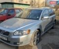 Серый Вольво В50, объемом двигателя 1.56 л и пробегом 256 тыс. км за 7600 $, фото 1 на Automoto.ua